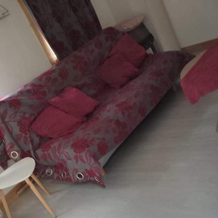 Ponteilla Mobilhome Vintage Dans Camping A La Ferme מראה חיצוני תמונה
